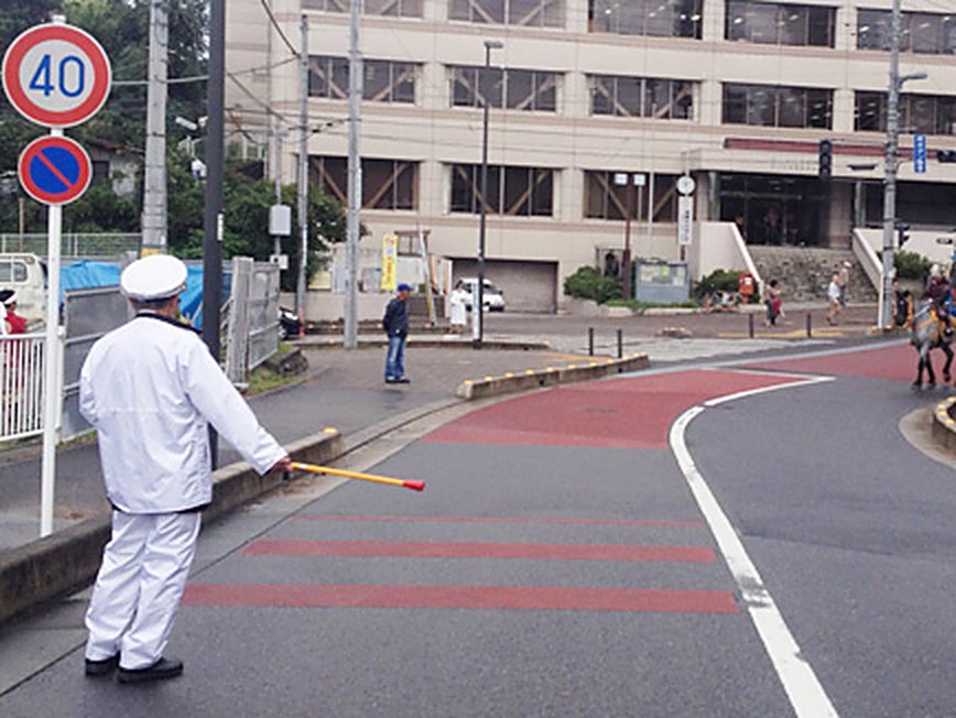 道路での交通誘導警備